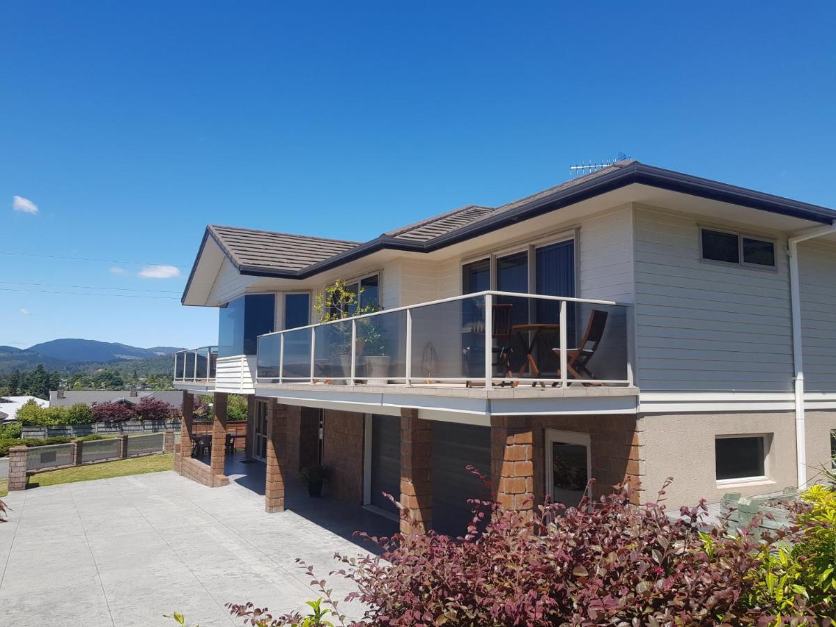Rotorua Views B&B/Apartment Екстер'єр фото